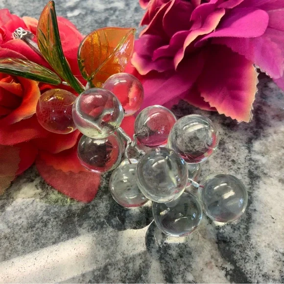 NWOT lovely Murano glass, made in Italy. Clear glass grapes. - Picture 6 of 6